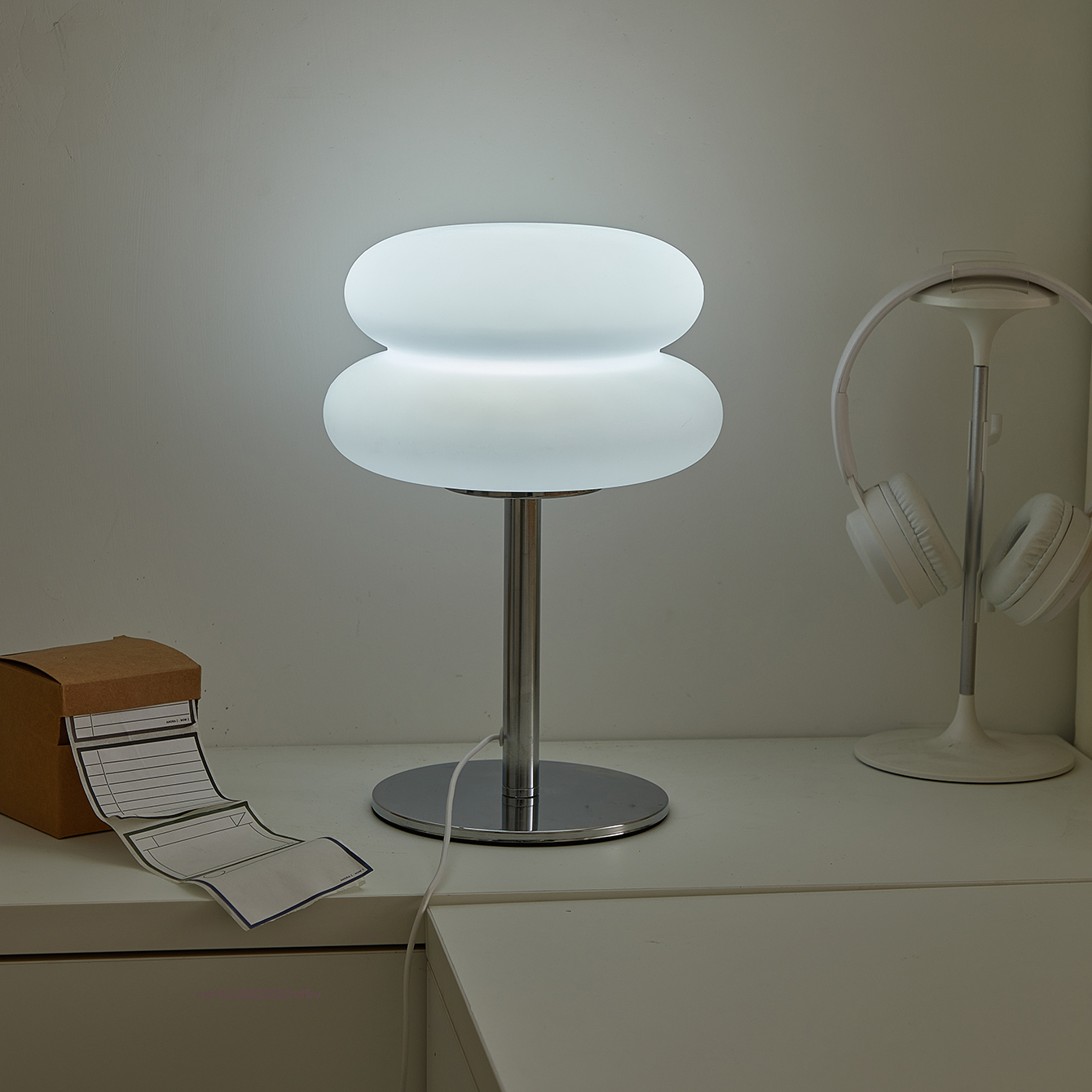 Bauhaus  table lamp plastic la - Mushroom Table Lamp reseña y precio