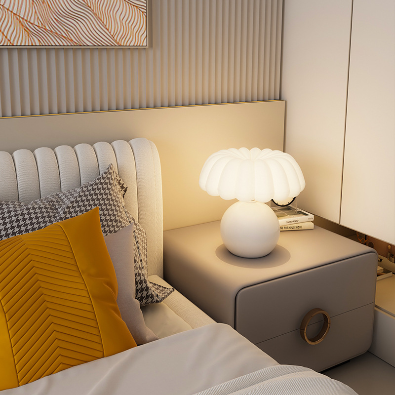 Cream Style Bedside Table Lamp - Mushroom Table Lamp reseña y precio