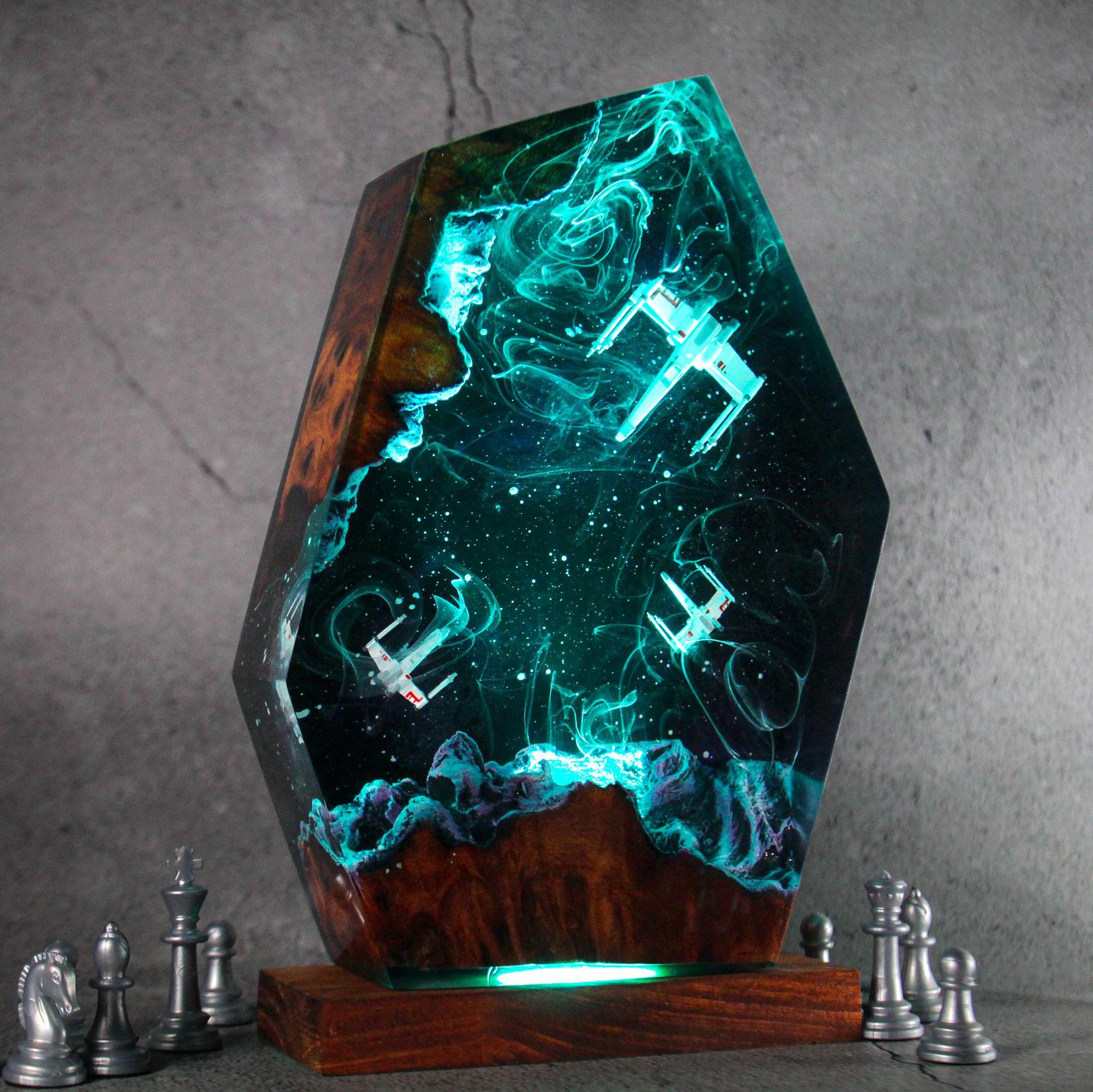 Customized Items Resin Table L - Room Decor Lighting Lamp reseña y precio
